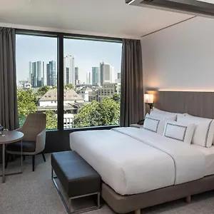 Melia Frankfurt **** Frankfurt nad Menem